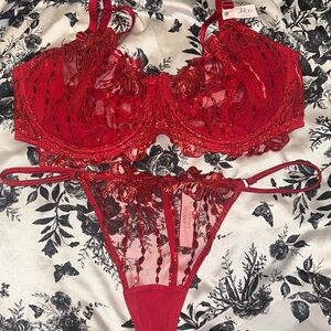 Victoria’s Secret holiday 2023 lingerie set